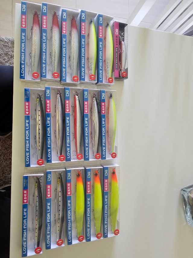 Señuelos de pesca Tsurinoya Stinger 163S