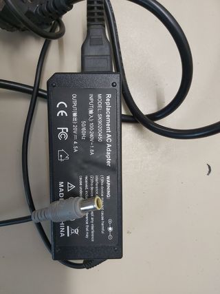 Adaptador para Lenovo 20v