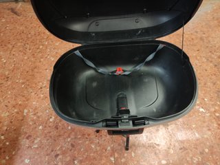 Baul 46l más soporte  para burgman 650