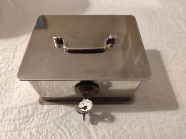 Caja de caudales antigua