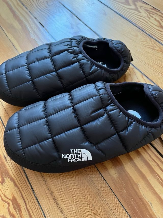 The North Face thermoball mule black size S/M