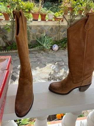 Botas altas estilo cowboy