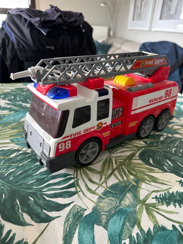 Camion Bomberos Luces y Sonidos 35 cm