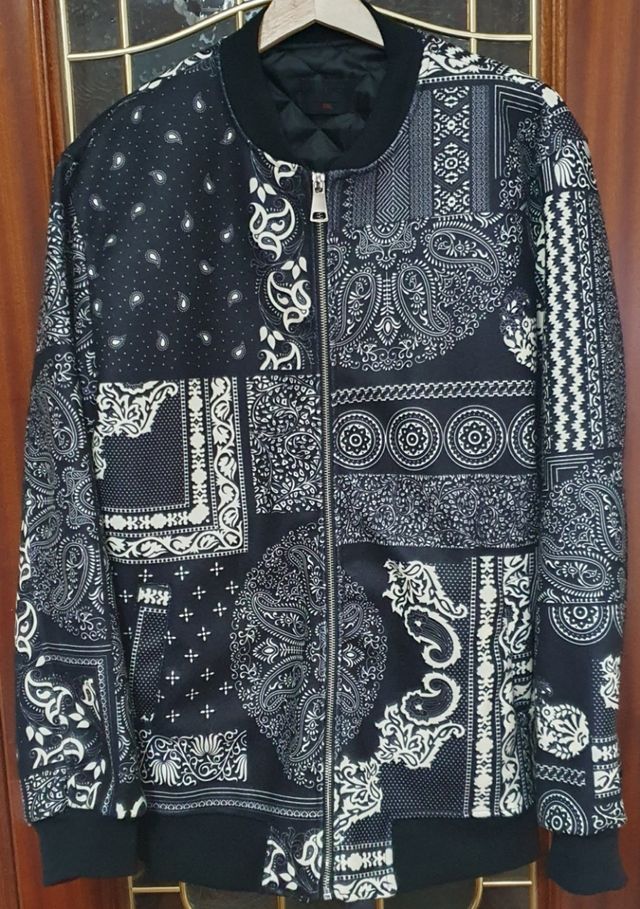 CHAQUETA BOMBER BANDANA ORIGINAL A ESTRENAR XXL