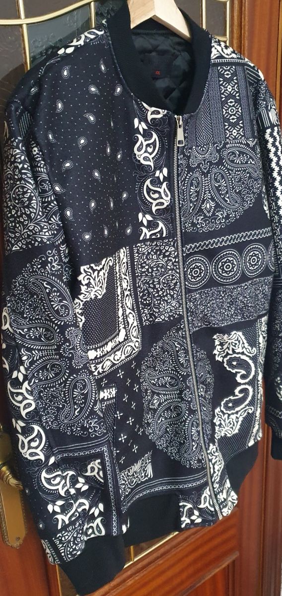 CHAQUETA BOMBER BANDANA ORIGINAL A ESTRENAR XXL