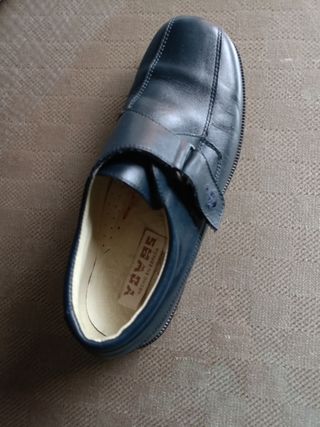 Zapatos niño azul marino usados solo una vez
