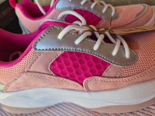 Sapatilhas rosa de plataforma