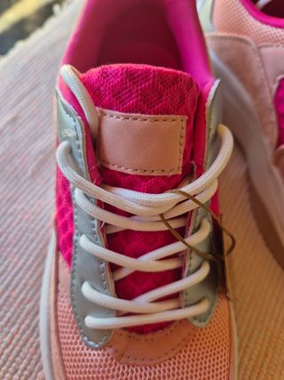 Sapatilhas rosa de plataforma