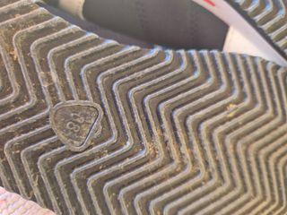 Sapatilhas azul e vermelho