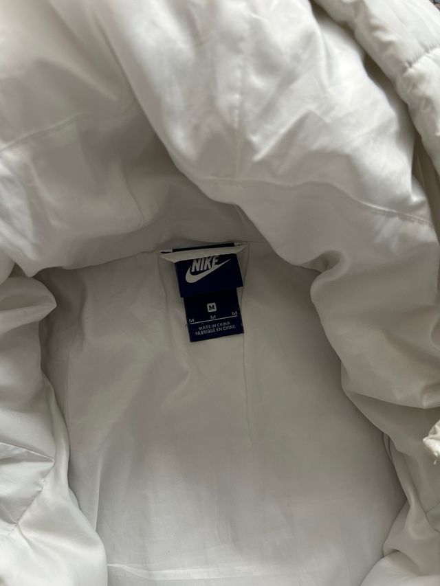 Abrigo Nike Blanco Niñ@ 12-14 años