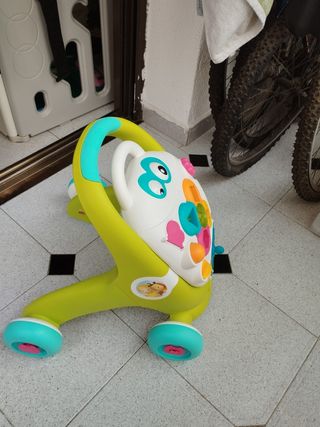 Correpasillos con piezas encajables