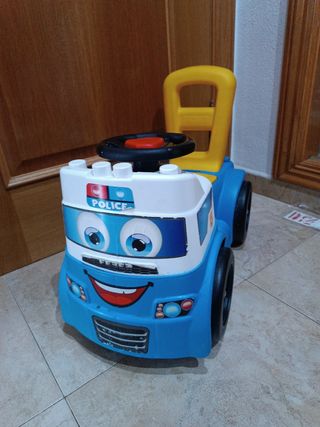 Correpasillos policia