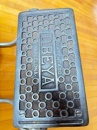 SILLÓN de Barbero BEYA principios sxx