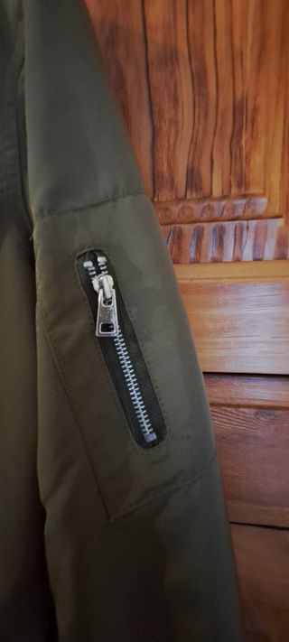 Cazadora tipo bomber mujer Stardivarius 