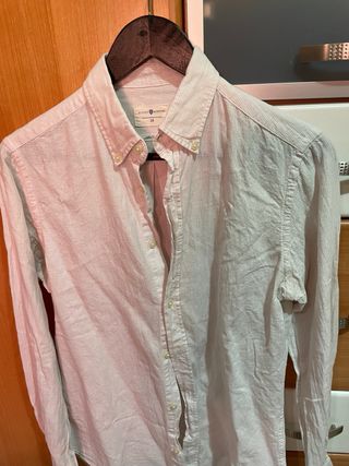 Camisa blanca con rayas 