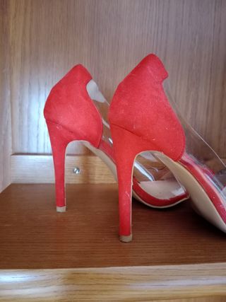 Zapatos salón Erynn rojos transparentes