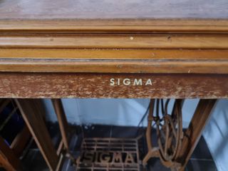 Maquina de coser antigua Singer Alfa