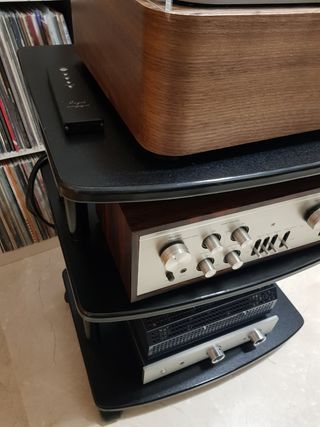 Mesa tv hifi madera y metal