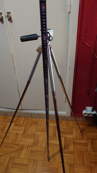 Trípode telescópico