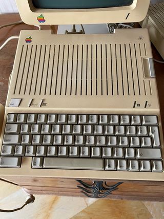 Computer portatile storico Apple //c 