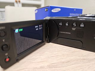 Camara de video SAMSUNG F80