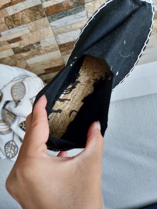 Zapatillas esparto negras.