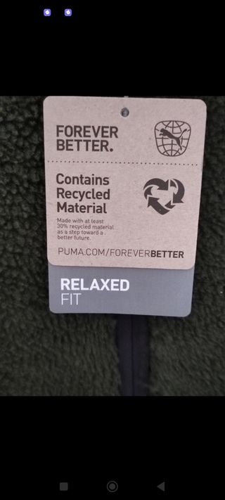 Abrigo Puma con capucha nuevo.