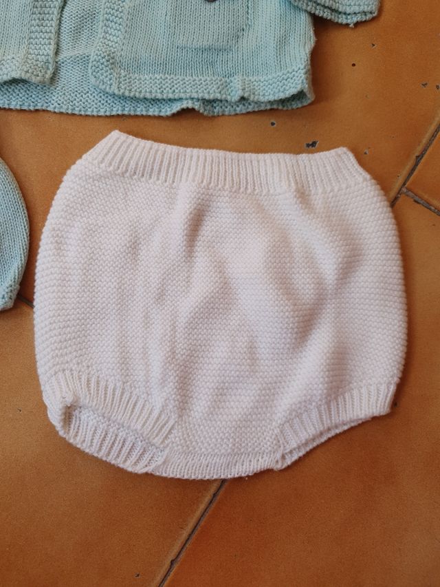 Conjunto braguita y rebeca. Talla 1 mes