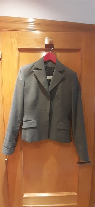 Americana mujer gris
