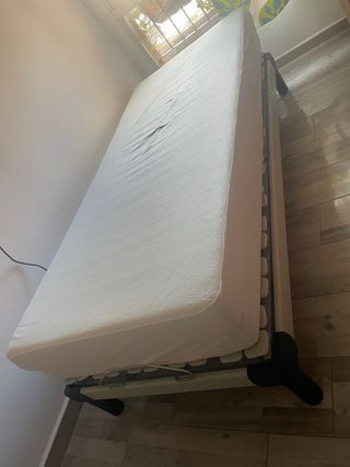 Cama articulada ortopedica con sistema de descanso