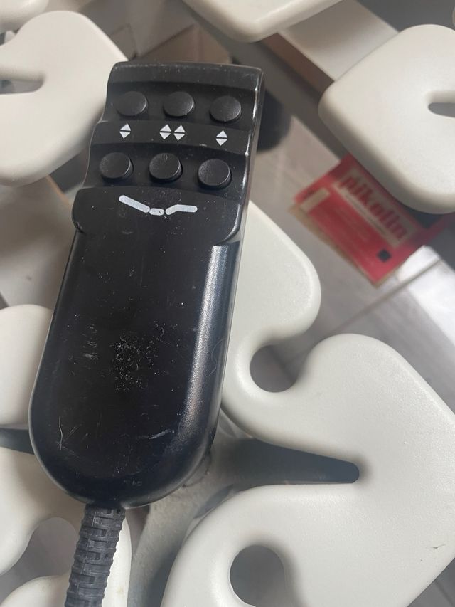 Cama articulada ortopedica con sistema de descanso