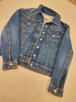 Cazadora vaquera Stradivarius 