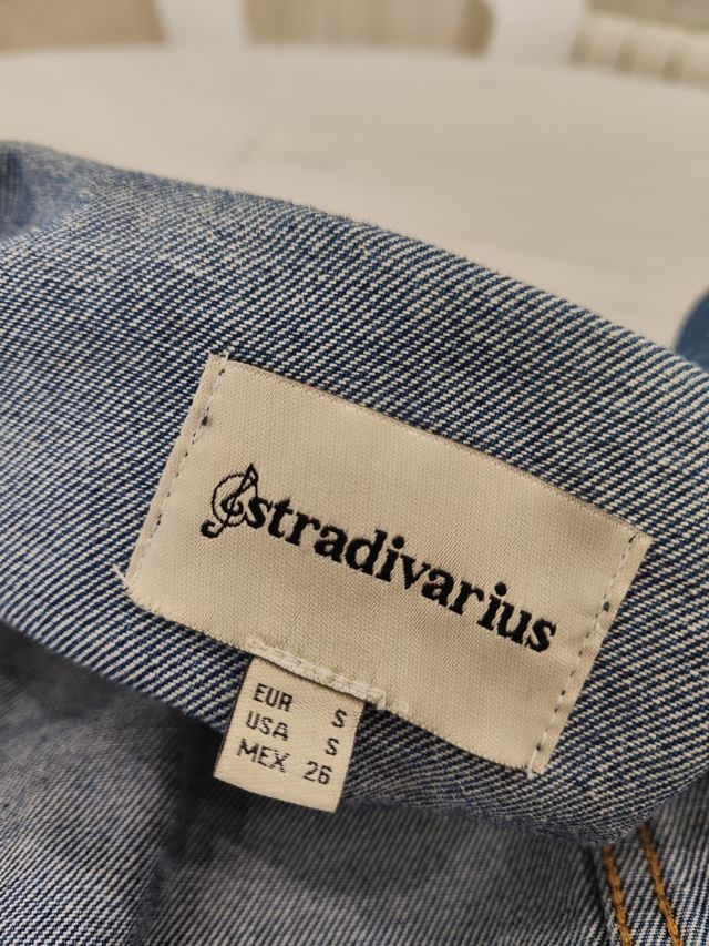Cazadora vaquera Stradivarius