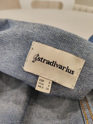 Cazadora vaquera Stradivarius 