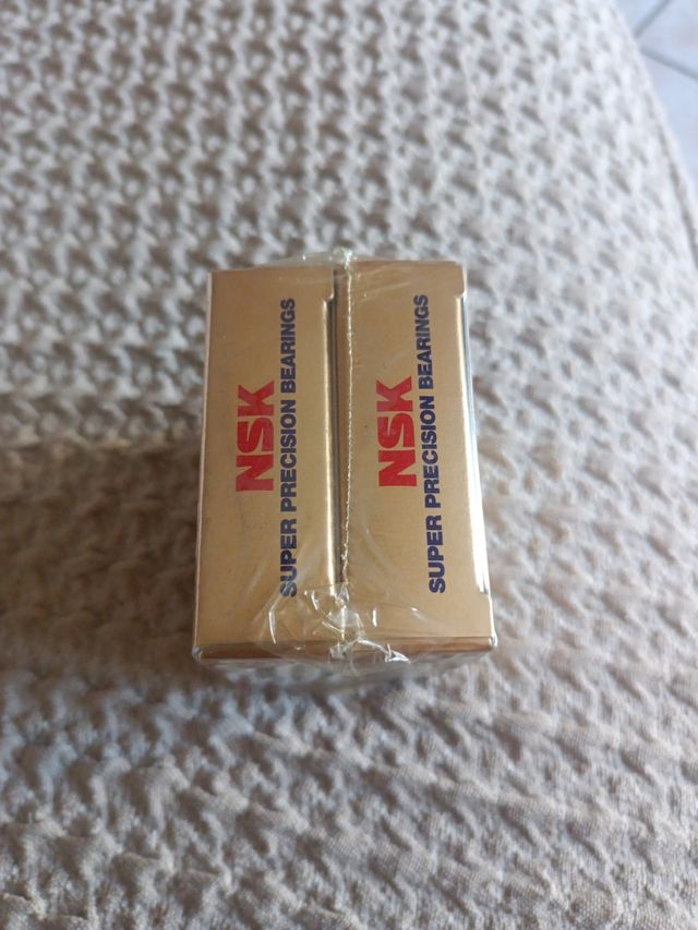 Cuscinetti a sfera NSK