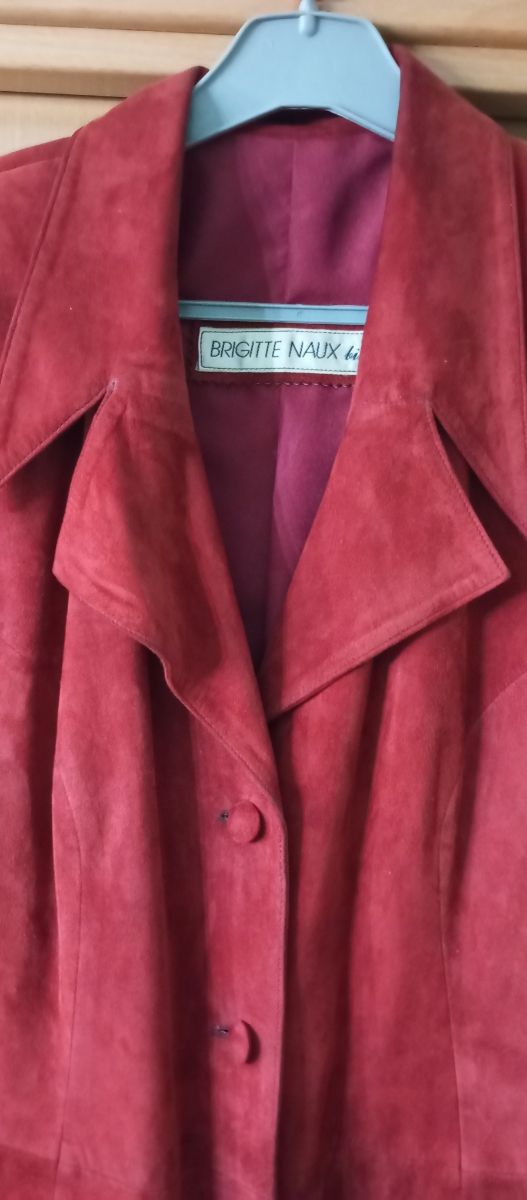 Americana larga de ante, talla 42