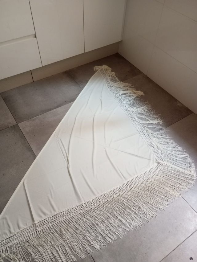 Mantón grande sin estrenar