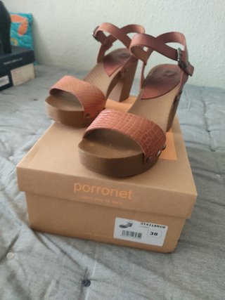 Sandalias tacón. Porronet