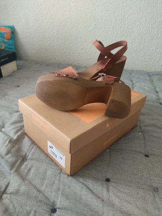 Sandalias tacón. Porronet