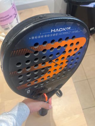 Pala de padel bullpadel Hack 02 paquito navarro