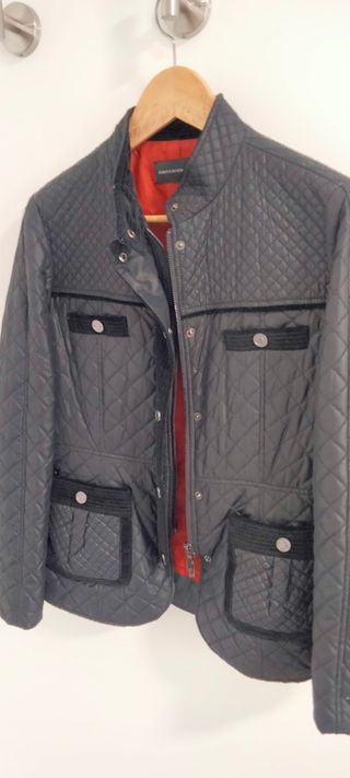 Chaqueta negra Purificación García 42