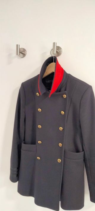 Chaquetón mujer Zara tipo militar