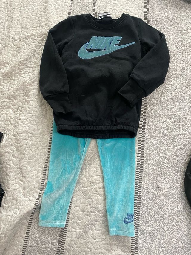Conjunto Nike talla 3/4 + regalo leggins Nike 