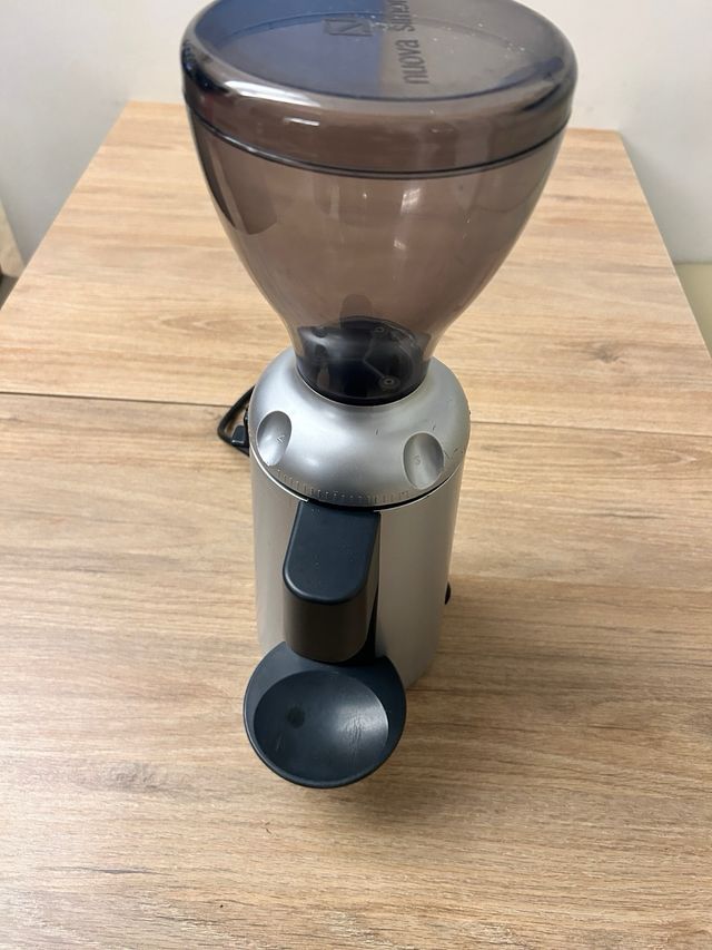 Molinillo de cafe industrial con teporizador