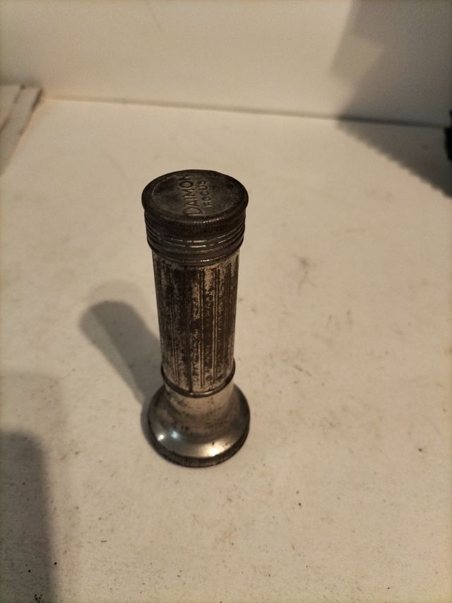 Linterna antigua vintage Daimon Focus