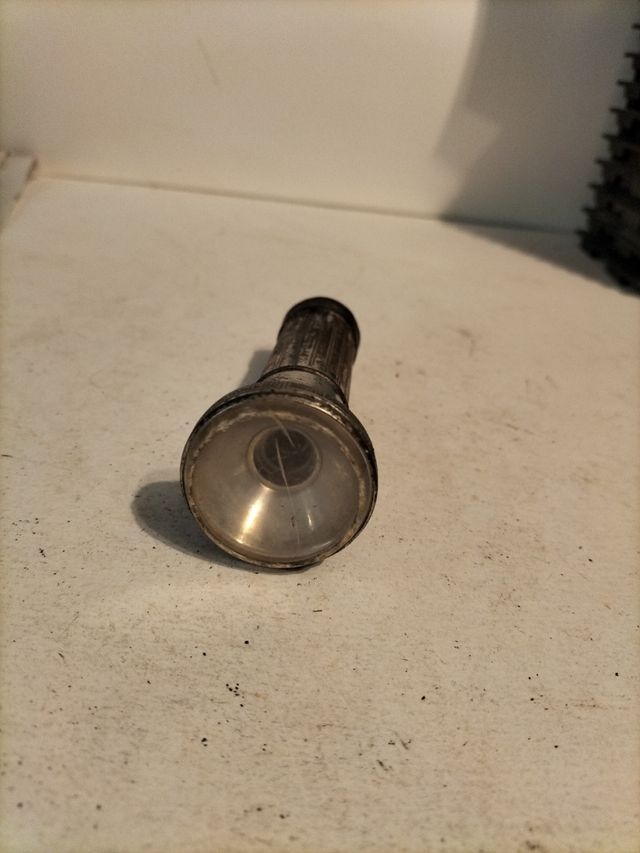 Linterna antigua vintage Daimon Focus