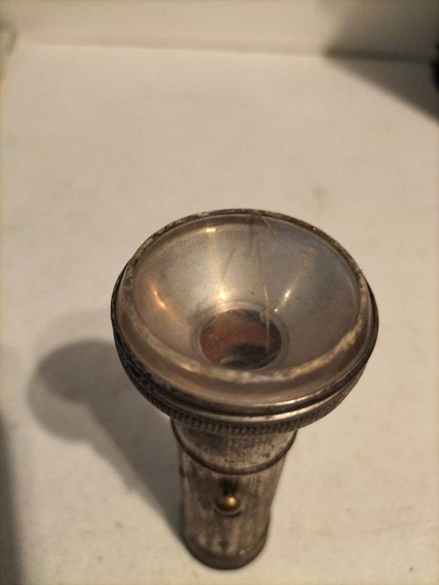 Linterna antigua vintage Daimon Focus