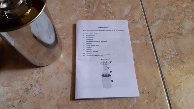 Maquina para hacer carne compacta