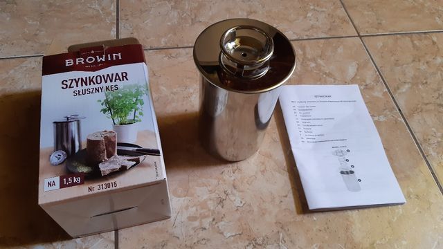 Maquina para hacer carne compacta