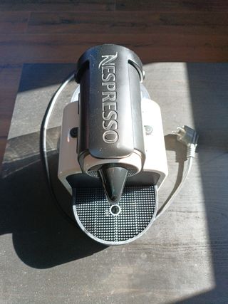 CAFETERA NESPRESSO